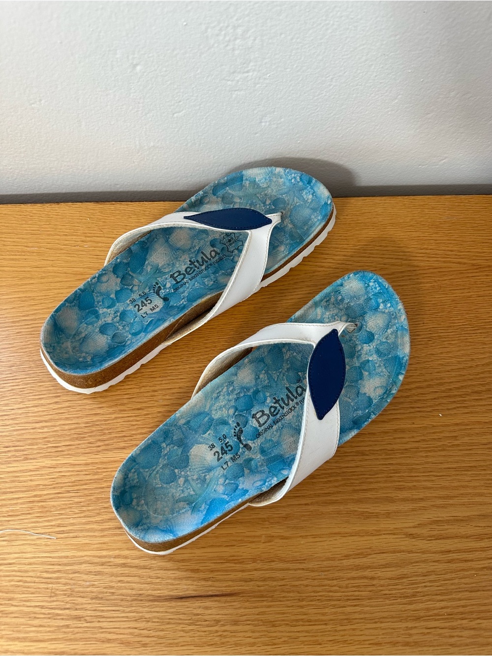 Betula by Birkenstock Blue Floral White Leather Flip Flop Sandals Size 38